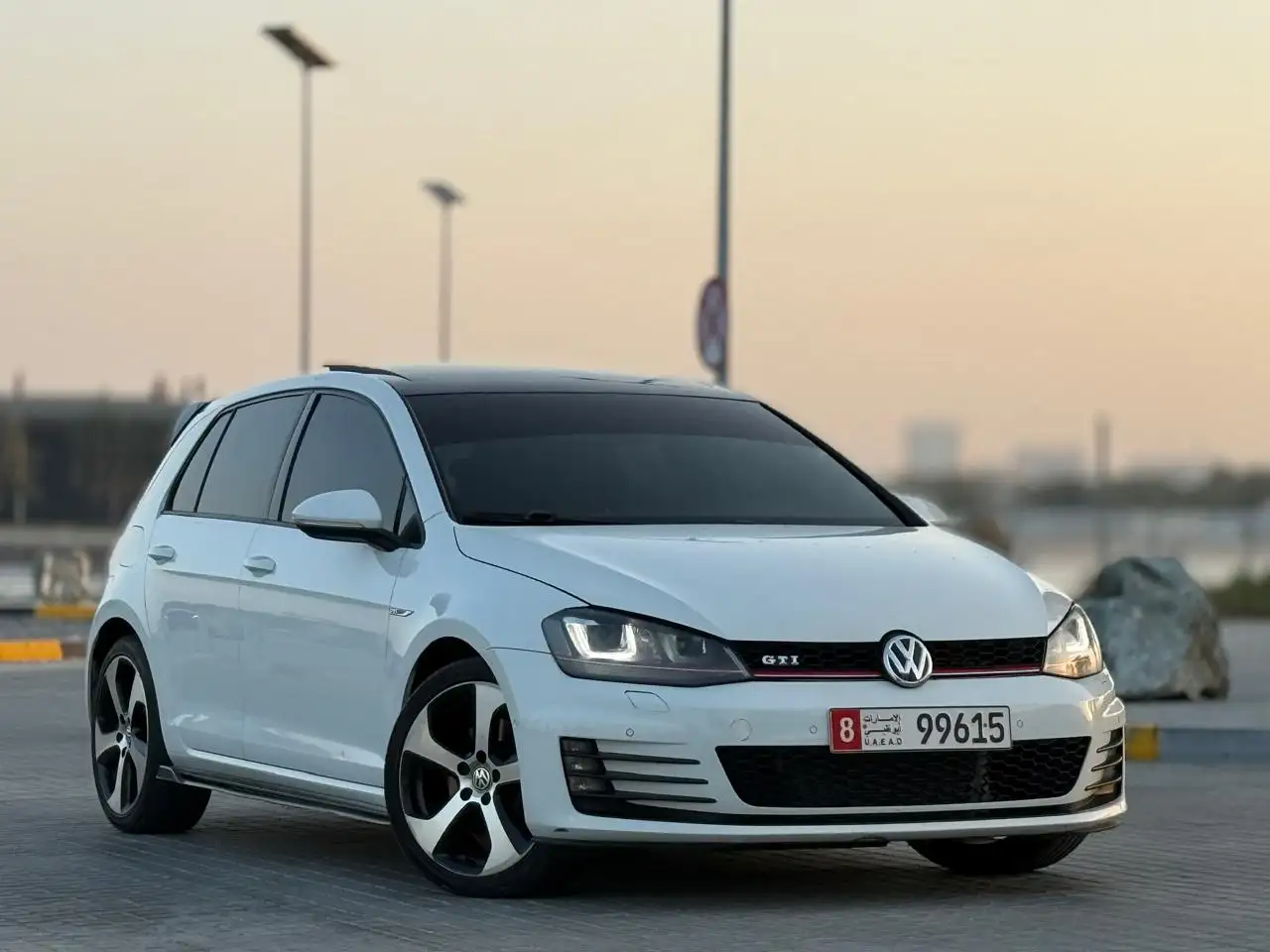 Volkswagen Golf R 2015 1.5L