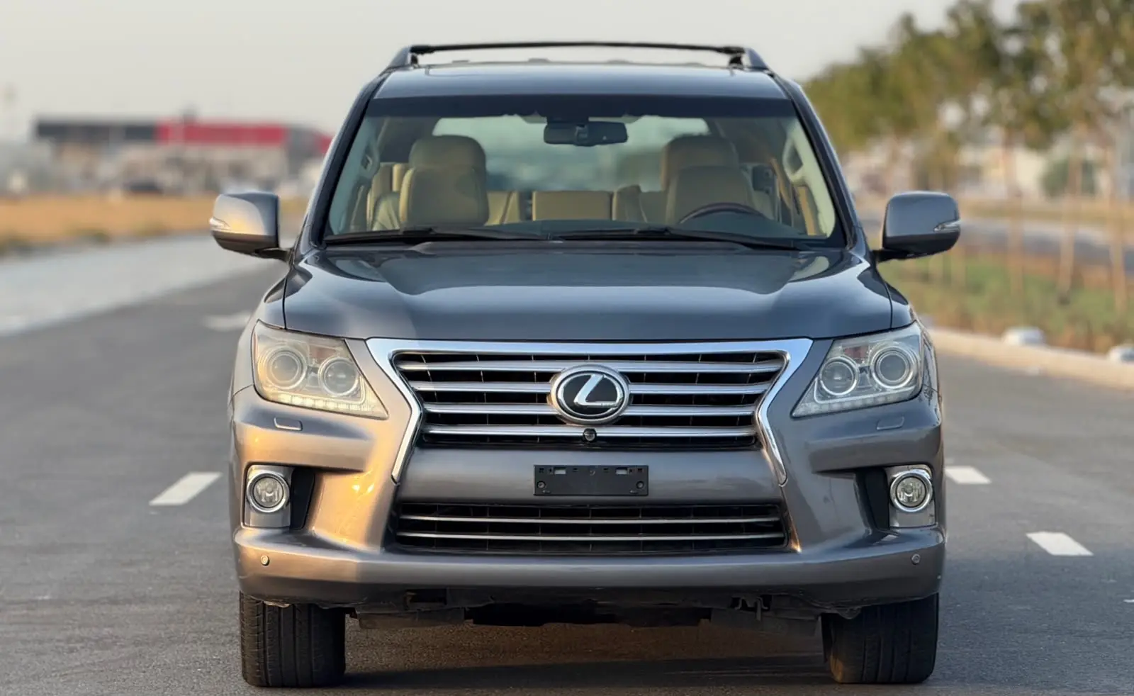 لكزس LX 2012