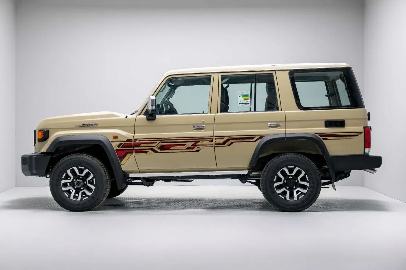 تويوتا لاند كروزر 70 2025 2.8L