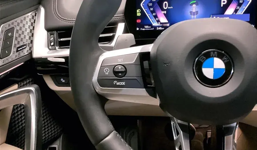 بي أم دبليو X1 2025