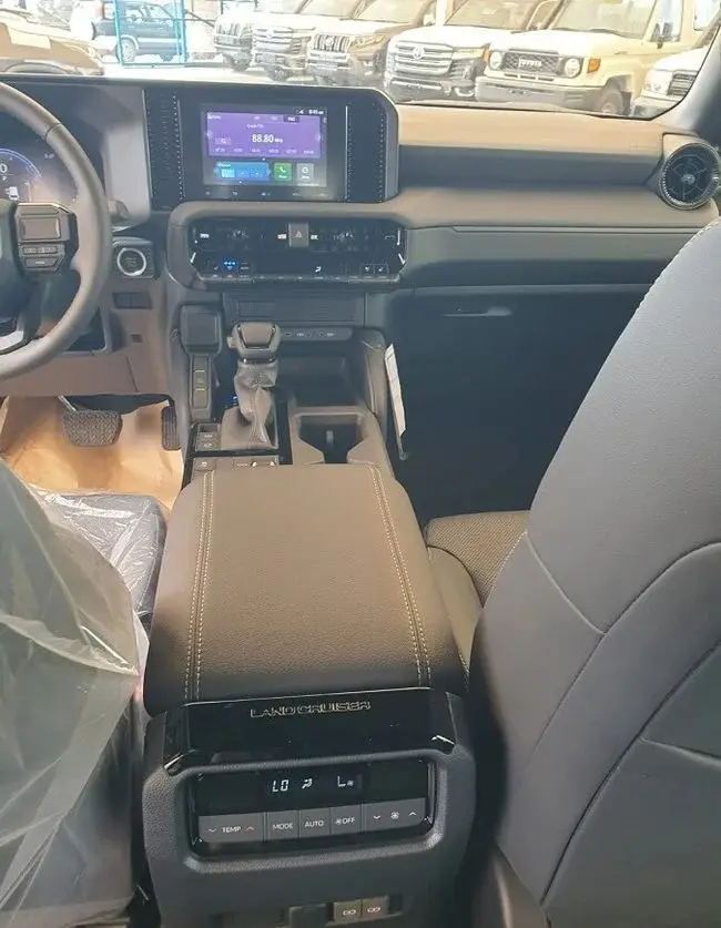 Toyota Prado 2024 2.7L