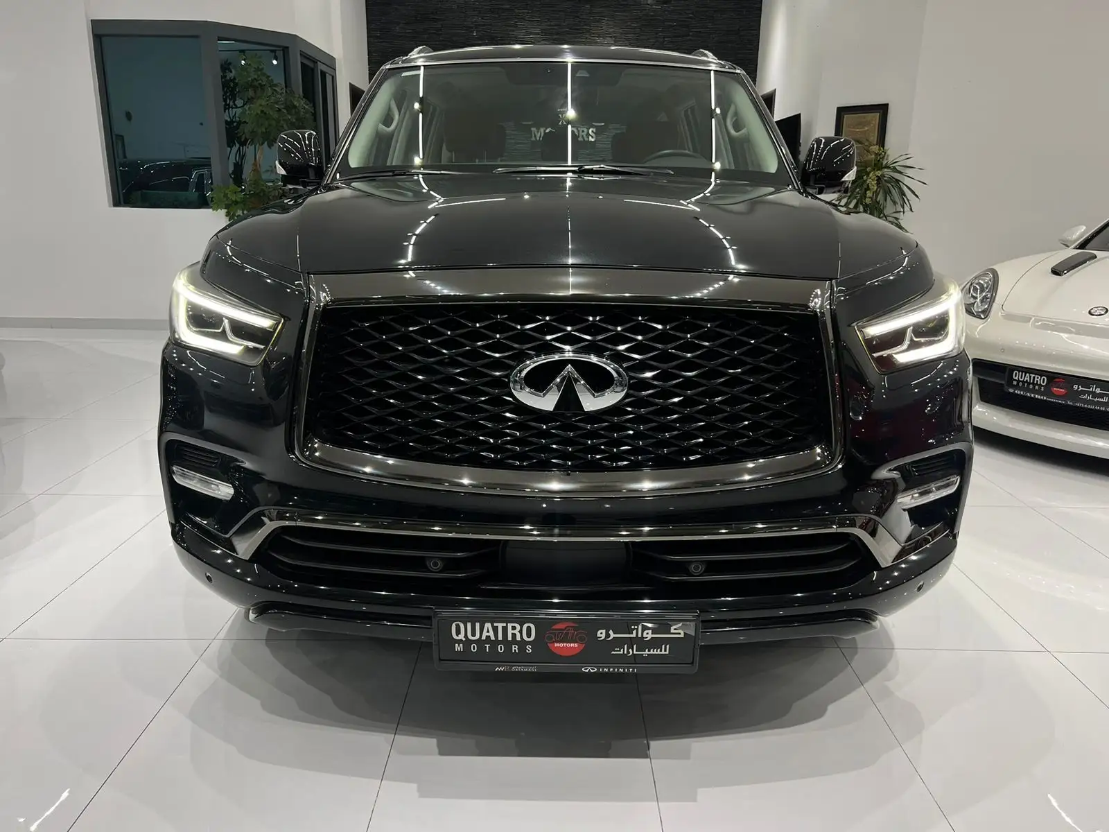إنفينيتي QX80 2021 5.6L