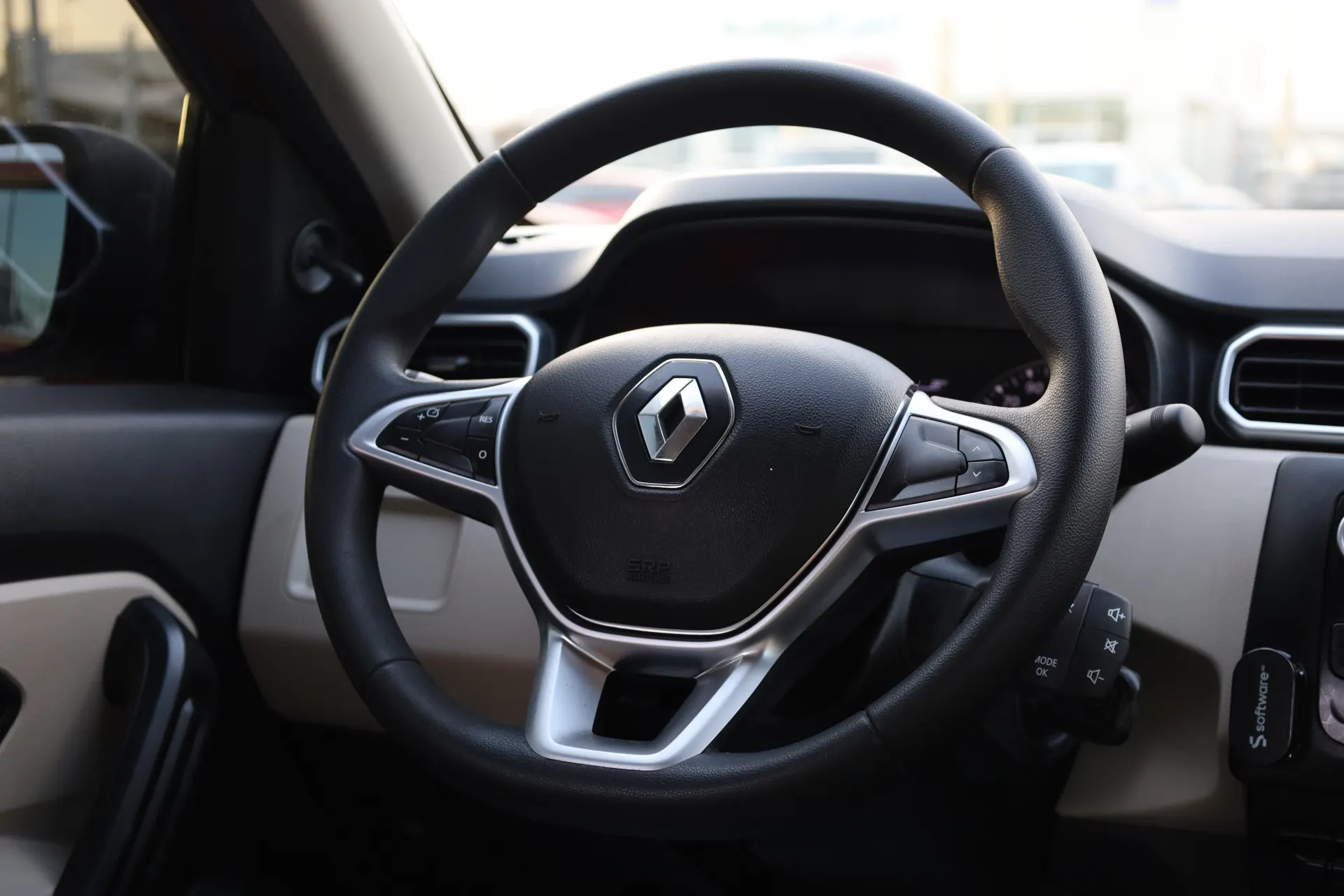 رينو داستر 2022 2L