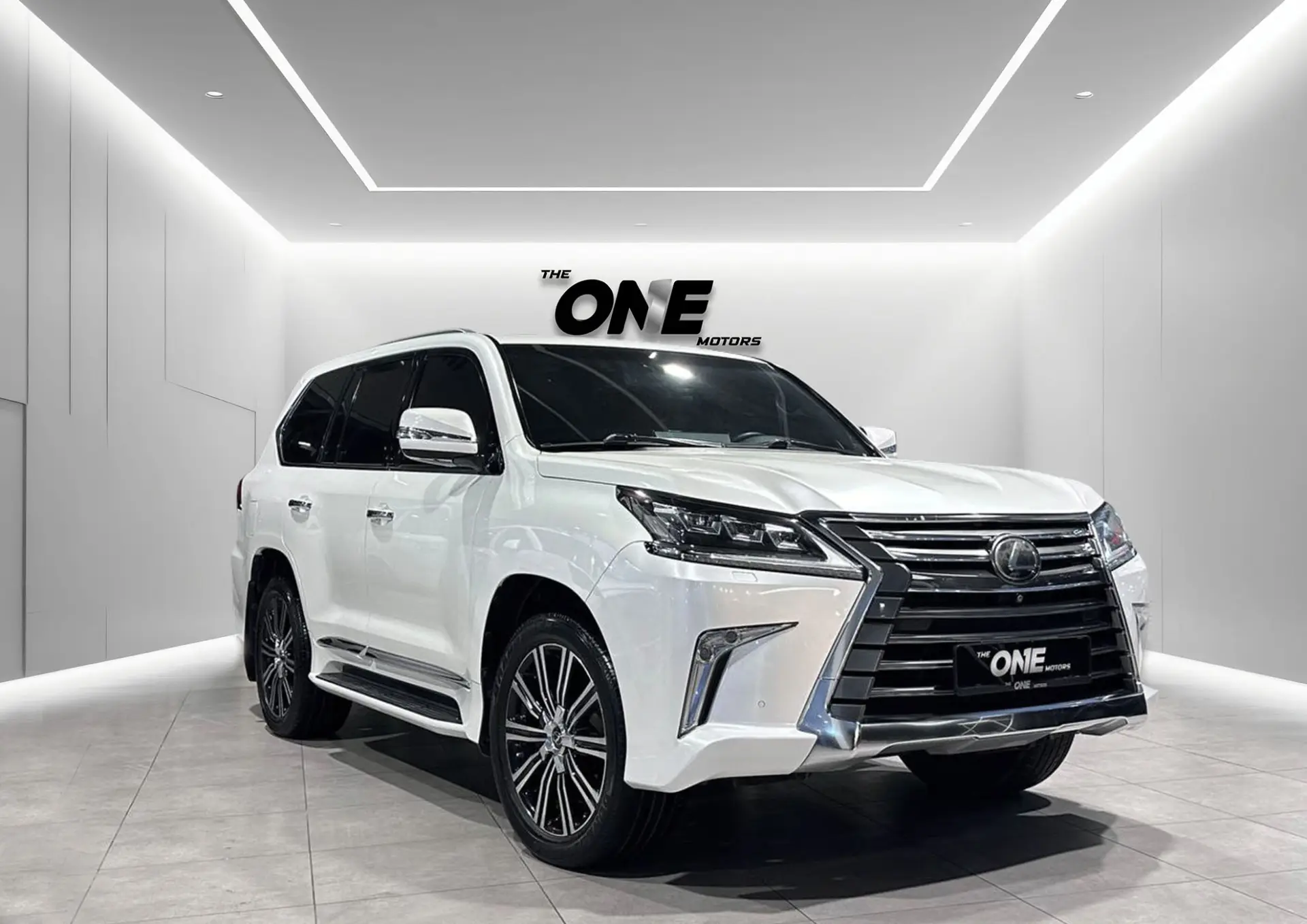 Lexus LX 2018 5.7L