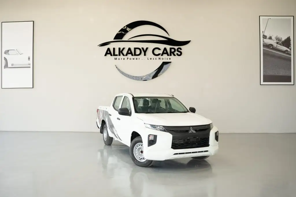 ميتسوبيشي L200 2023 2.5L