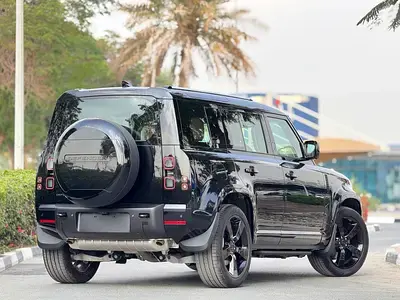 Land Rover Defender 2026