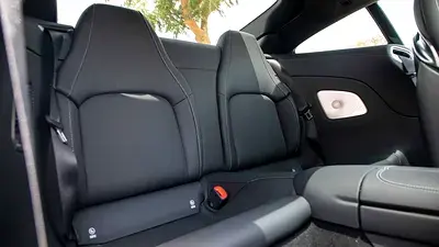 مرسيدس بنز AMG GT 2025