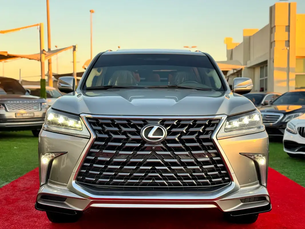لكزس LX 2021