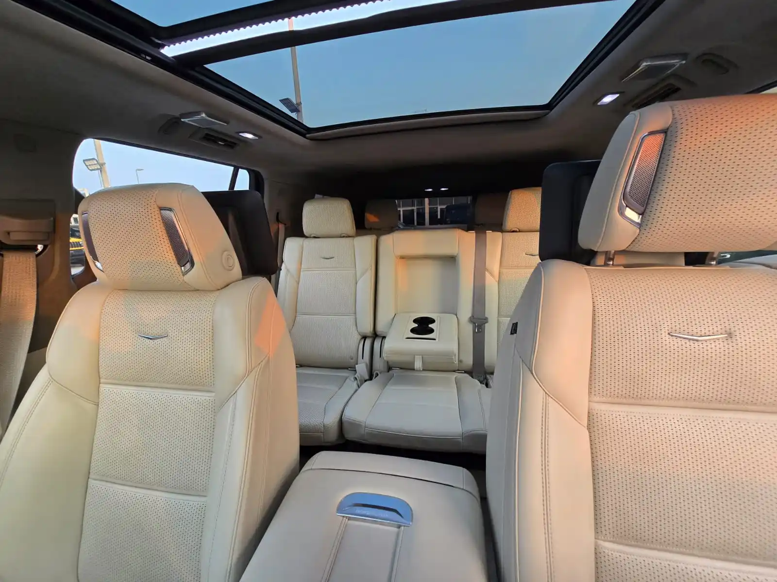 كاديلاك اسكاليد 2021