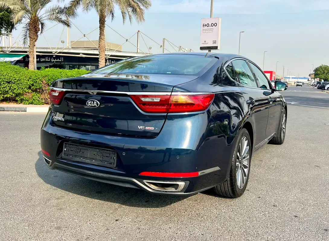 Kia Cadenza 2018