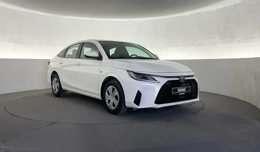 تويوتا يارس سيدان 2023 1.3L