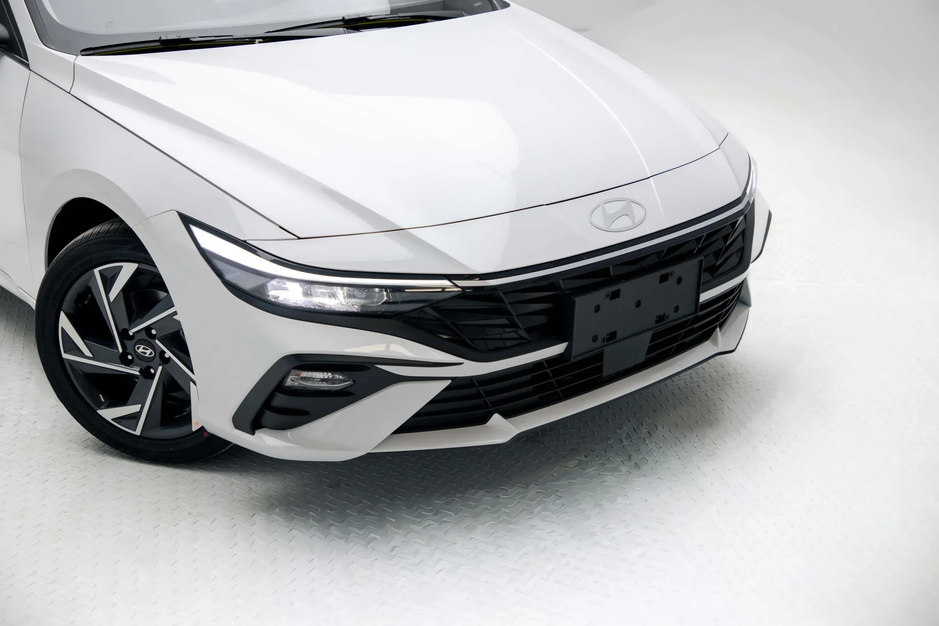 هيونداي إلانترا 2025 1.5L