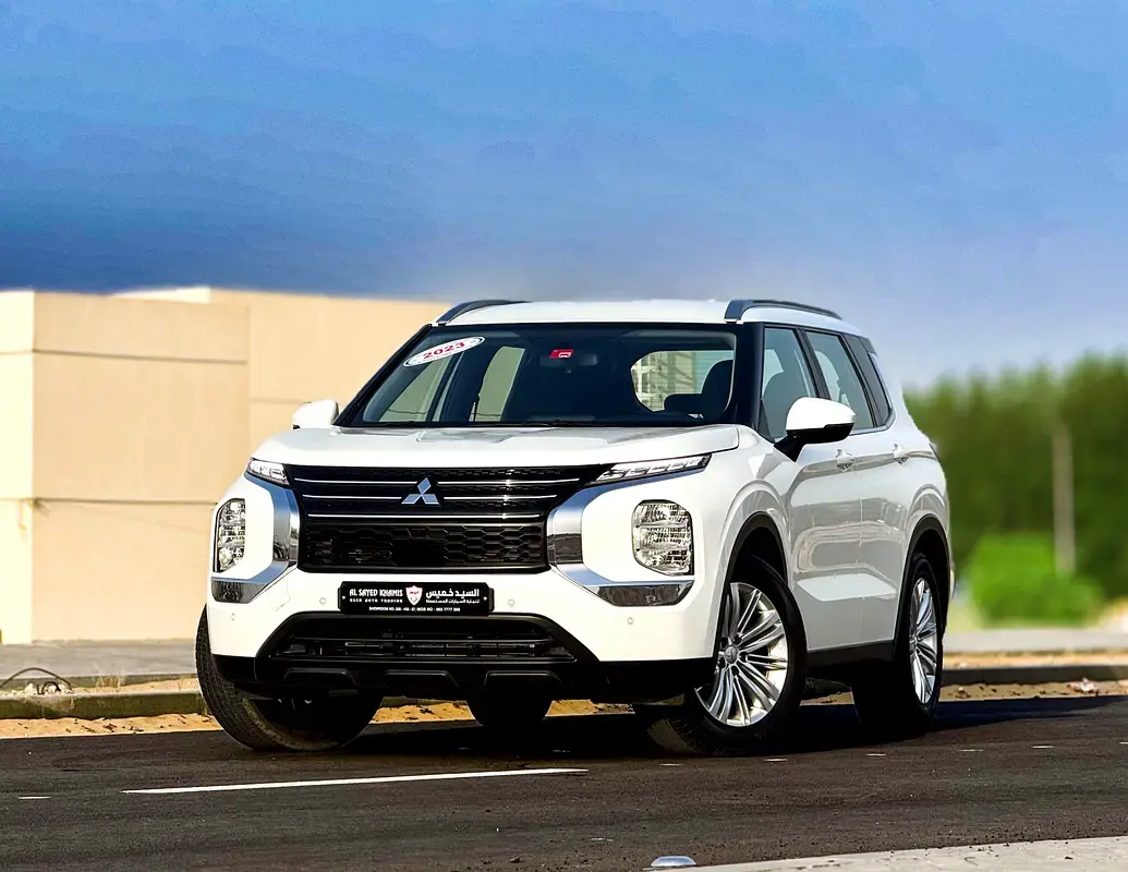 Mitsubishi Outlander 2023