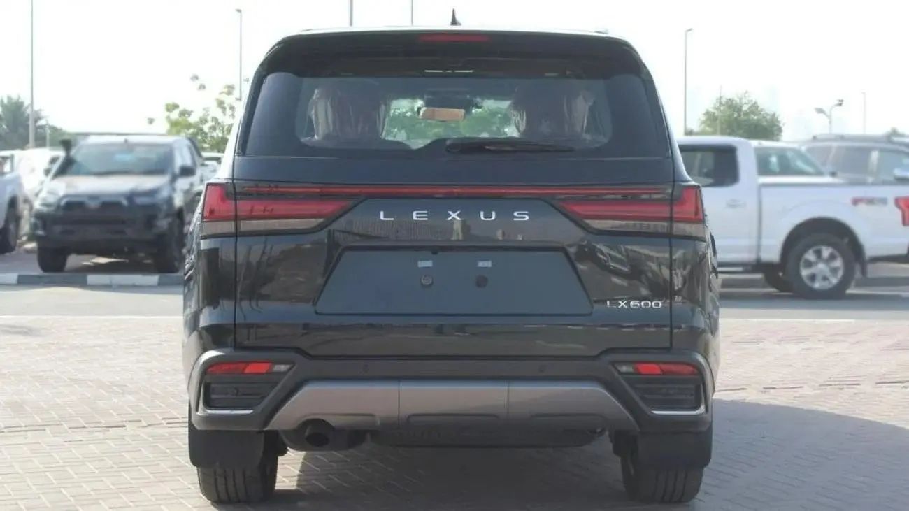 لكزس LX 2023 3.5L