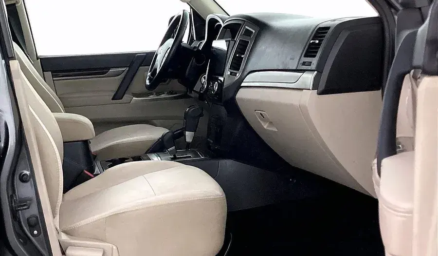 ميتسوبيشي باجيرو 2019