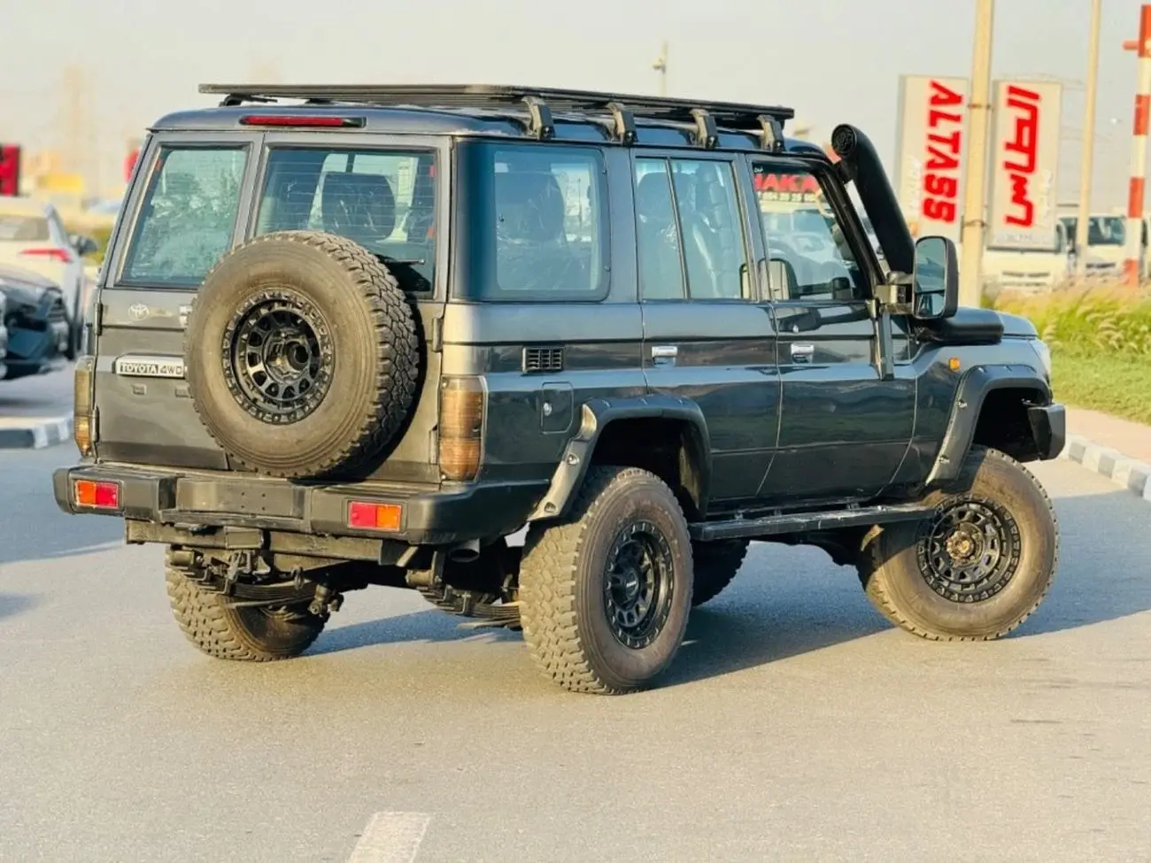 تويوتا لاند كروزر 70 2011 4.5L