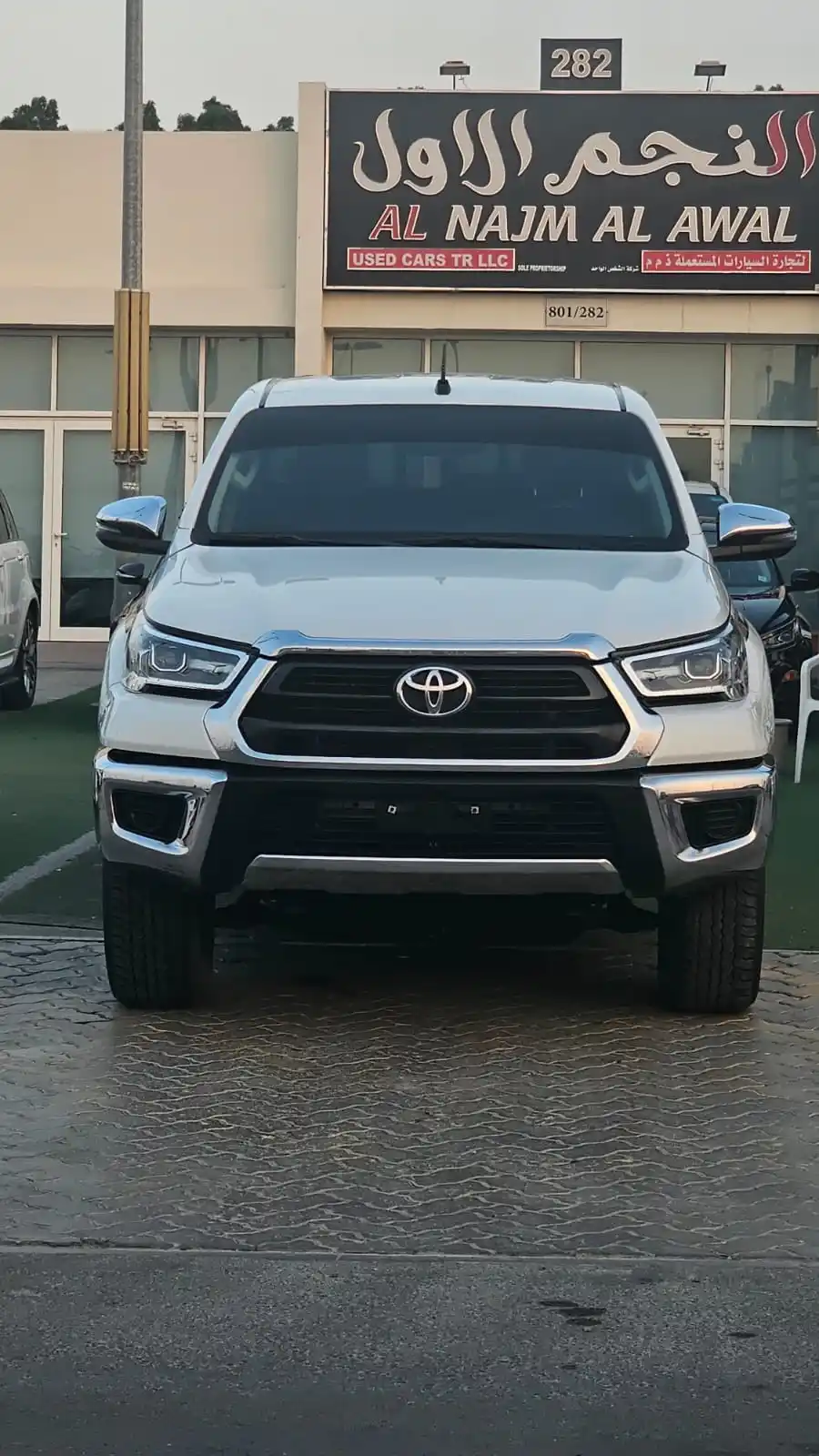 تويوتا هيلوكس 2024