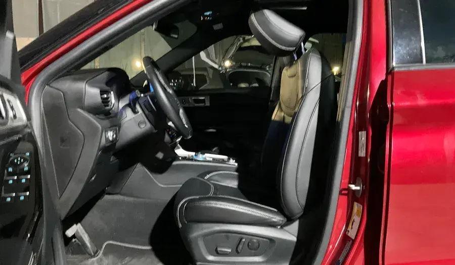 Ford Explorer 2022 3L