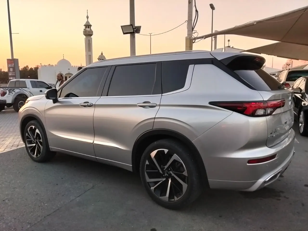 Mitsubishi Outlander PHEV 2024