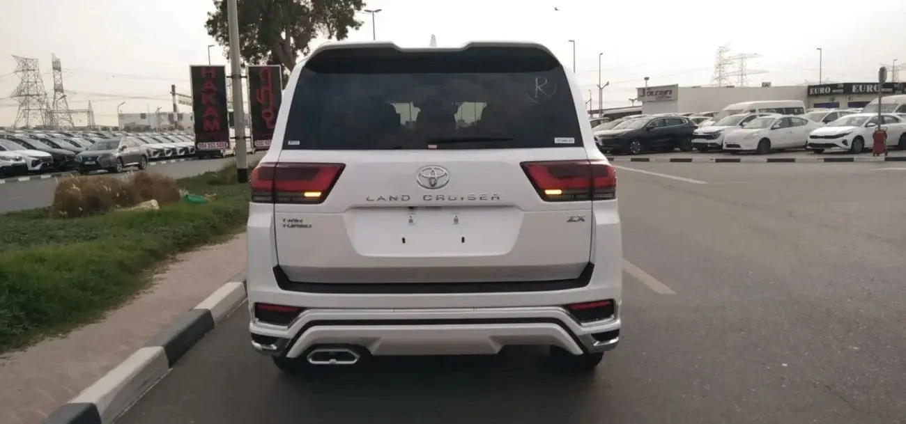 تويوتا لاند كروزر 2025 3.3L
