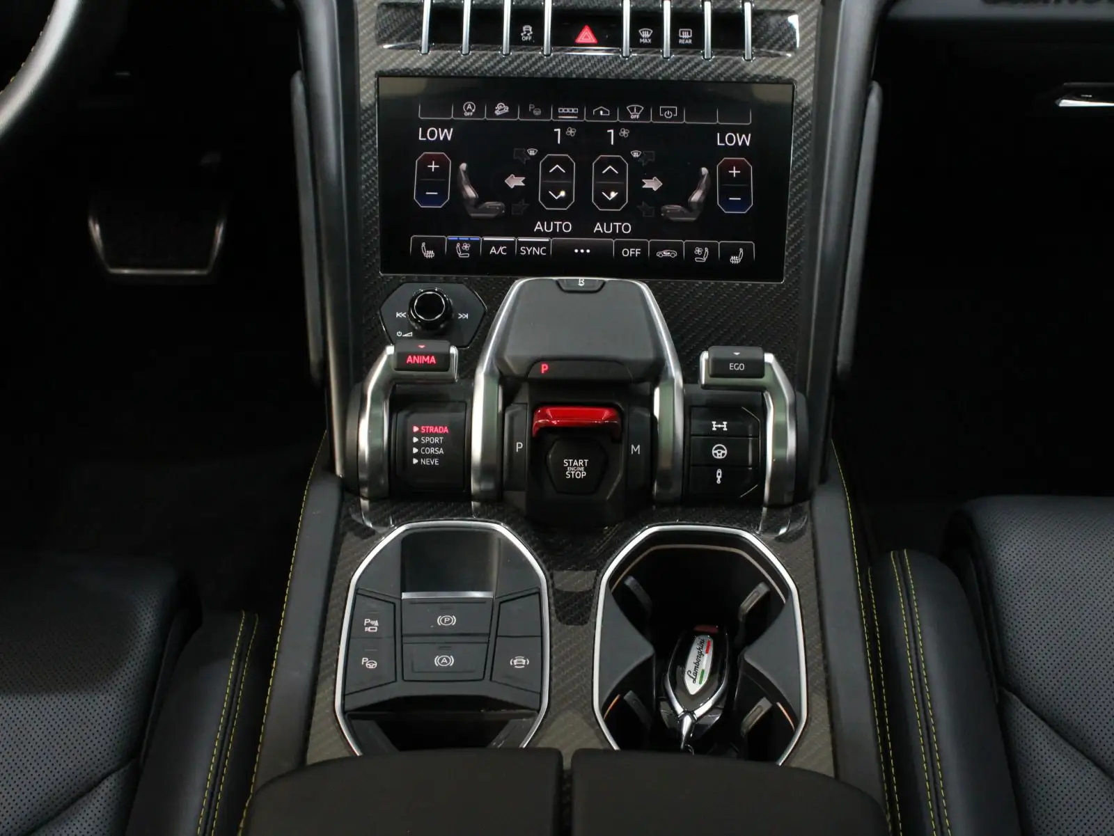 Lamborghini Urus 2024 4L