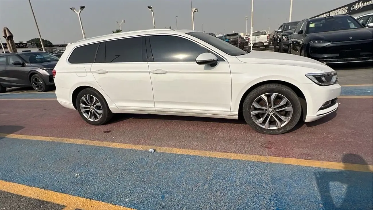 فولكس واجن باسات 2015 1.4L