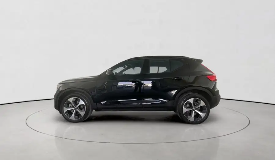Volvo XC40 2023