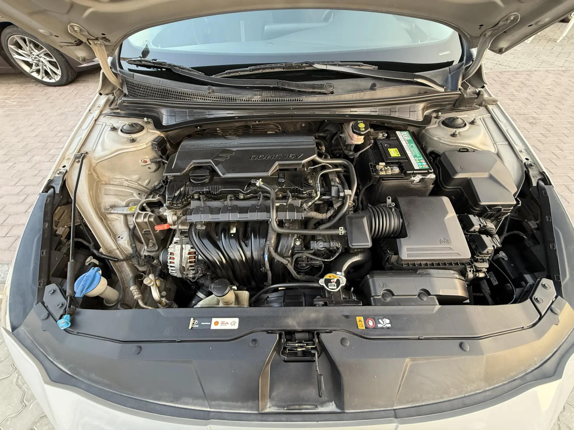 هيونداي إلانترا 2021 2000L