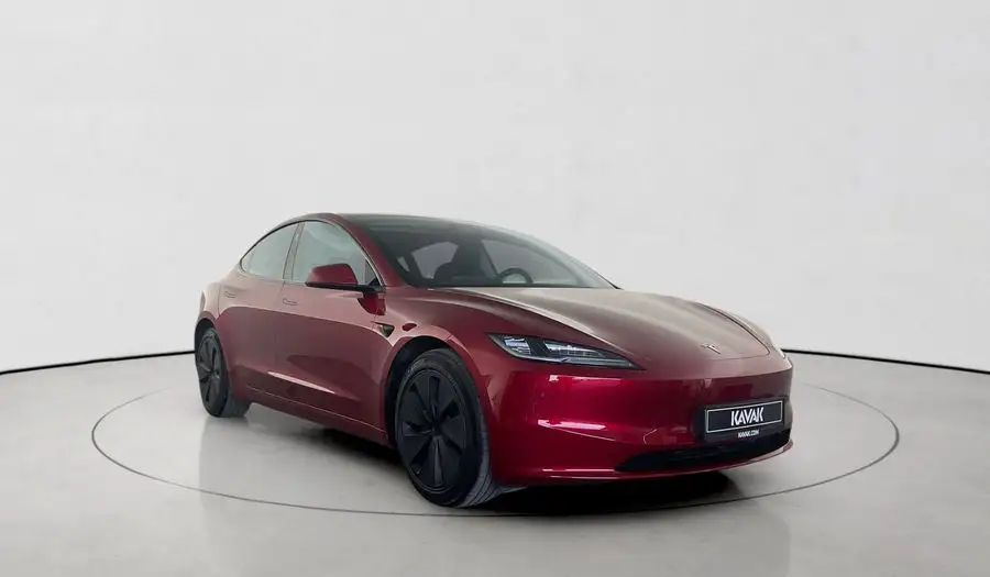 Tesla Model 3 2024