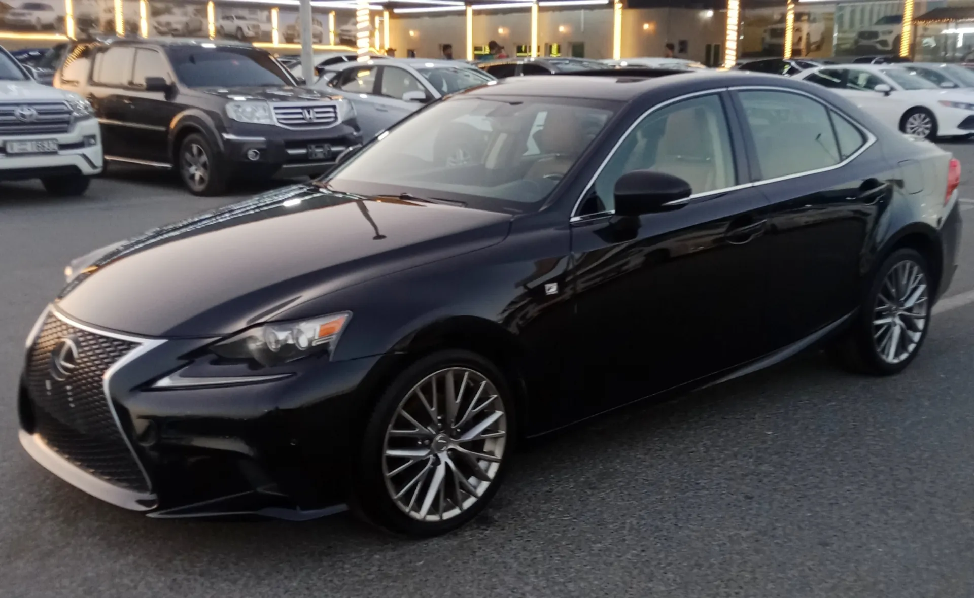 Lexus IS 2015 2499L