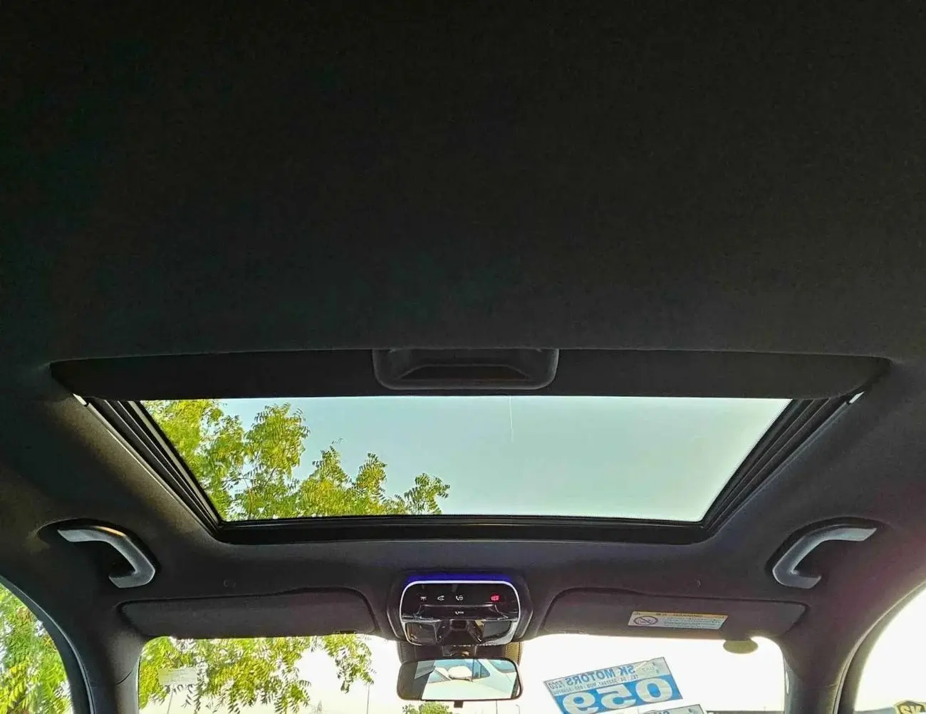 مرسيدس بنز C Class 2025 1.5L