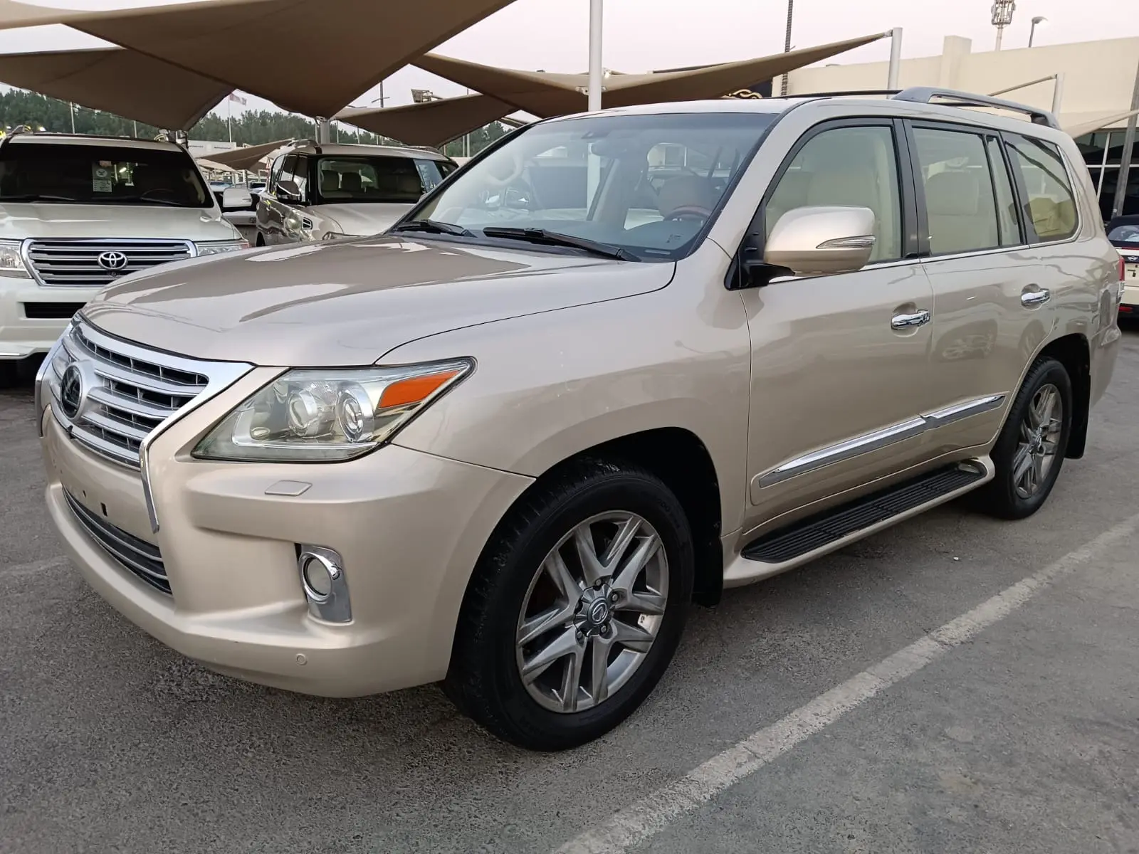 لكزس LX 2013 5700L