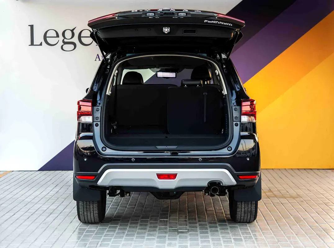 نيسان اكس تيرا 2025