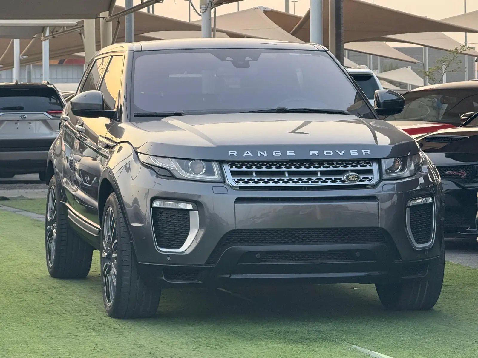 لاند روفر رانج روفر إيفوك 2017