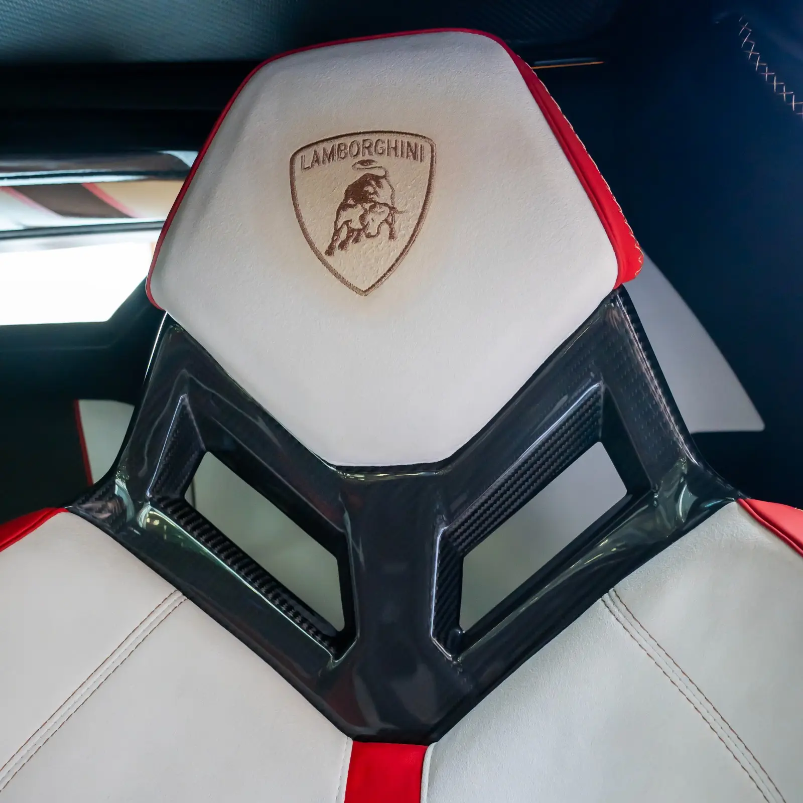 Lamborghini Aventador 2020