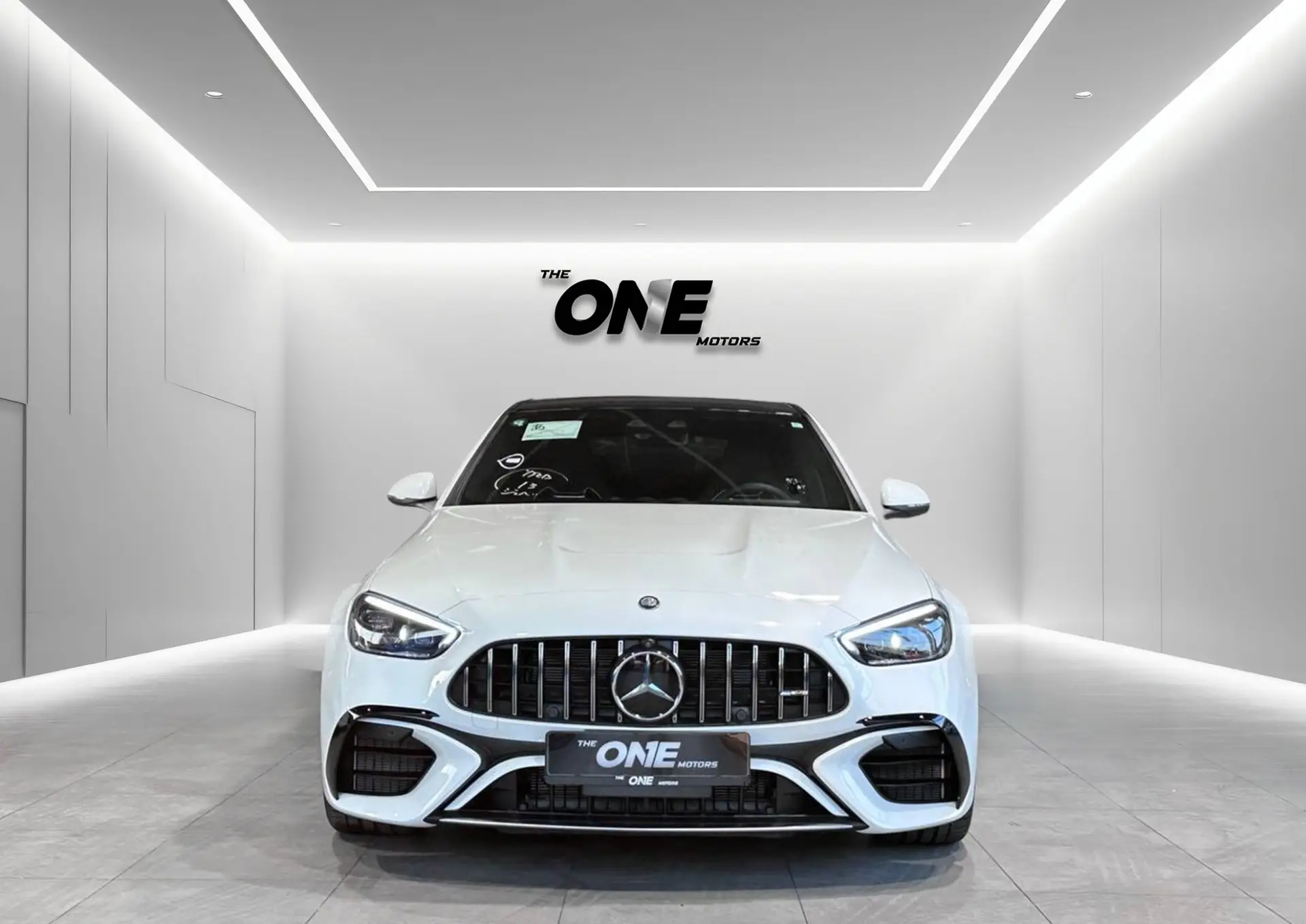 مرسيدس بنز C Class 2024 2L