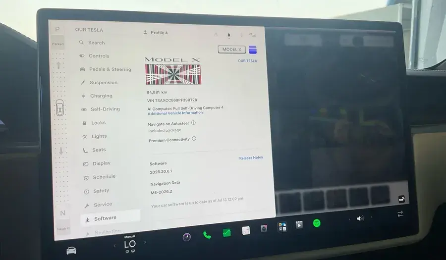 Tesla Model X 2023