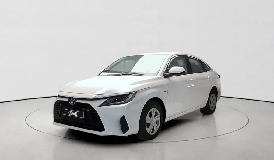 تويوتا يارس سيدان 2024 1.5L