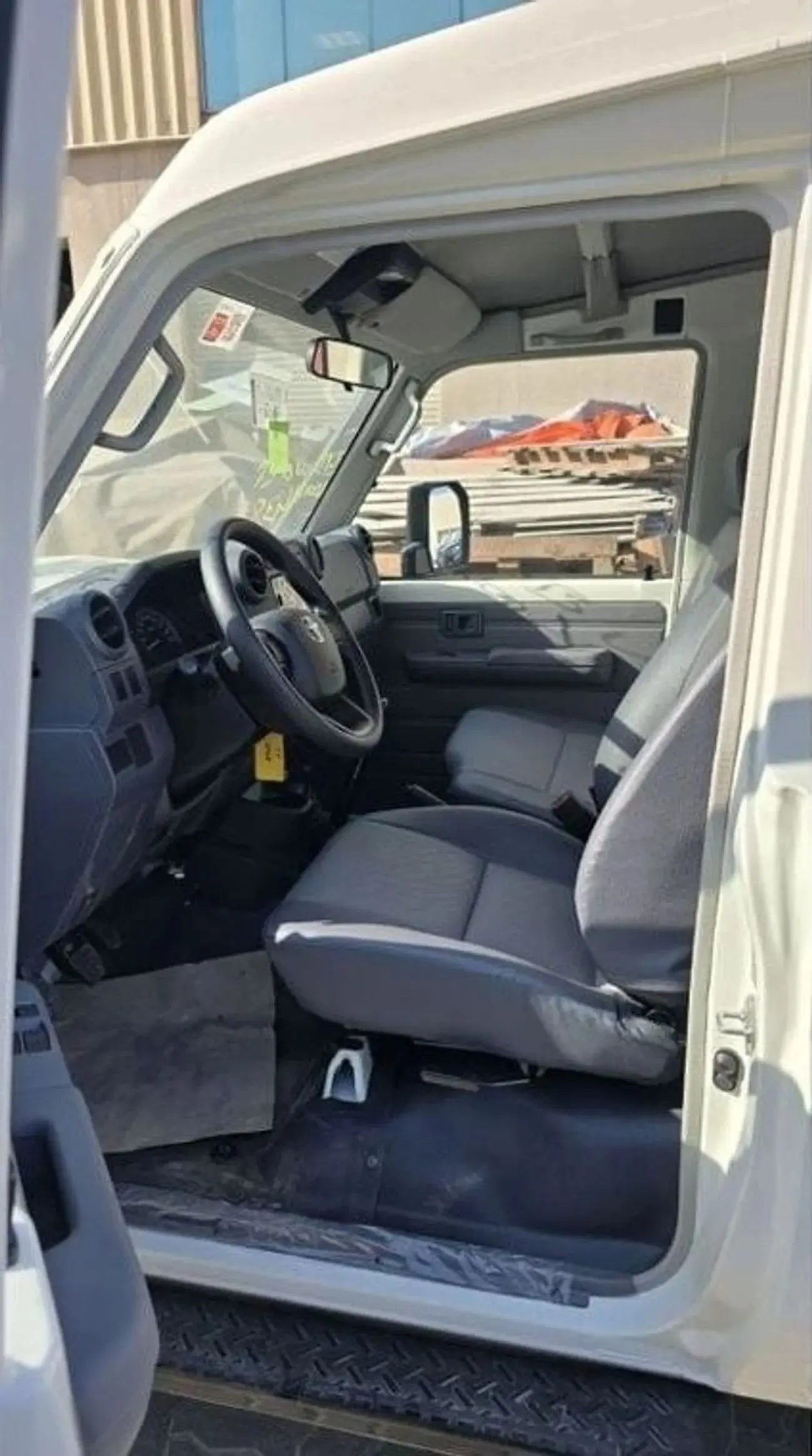 Toyota Land Cruiser 70 2025 4L