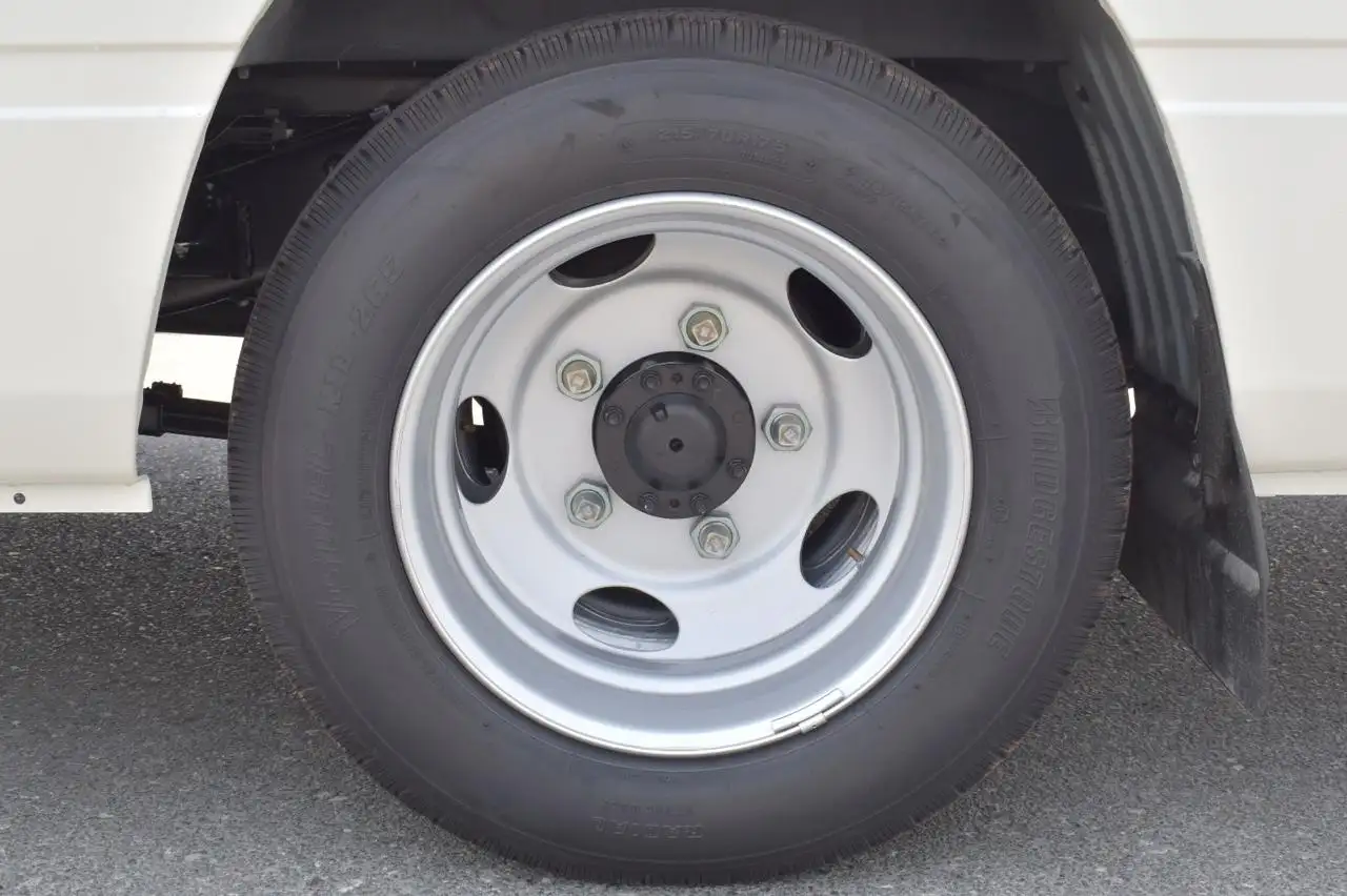 Toyota Coaster 2025 4L