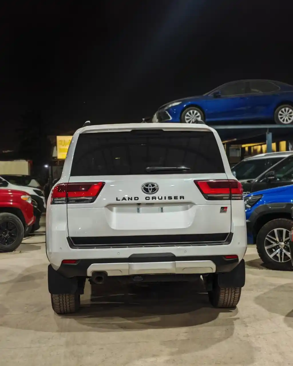 Toyota Land Cruiser 2023 3.3L