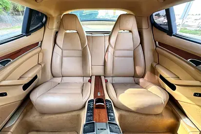 Porsche Panamera 2011 4.8L