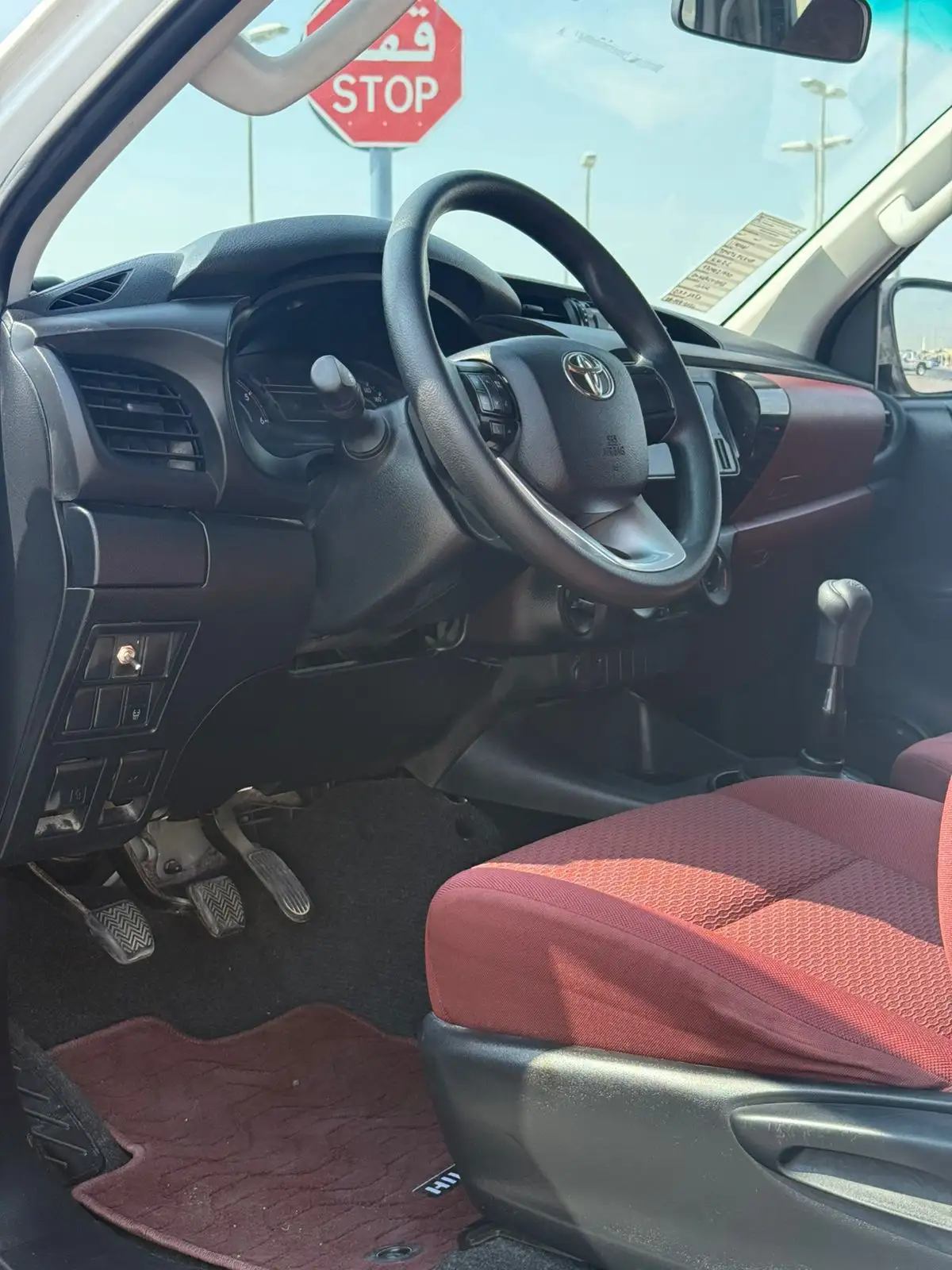 تويوتا هيلوكس 2024