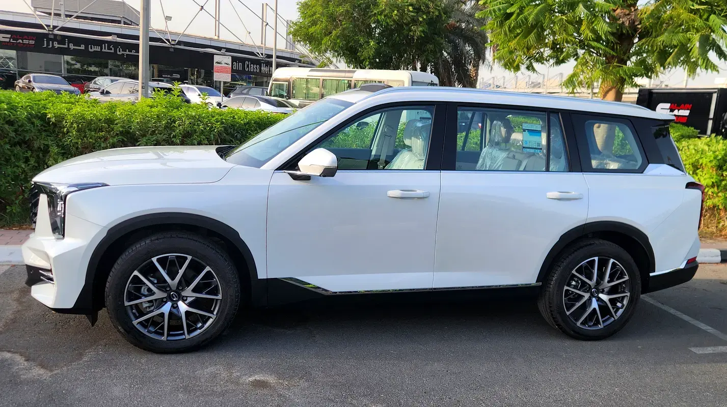 جي اي سي GS8 2025