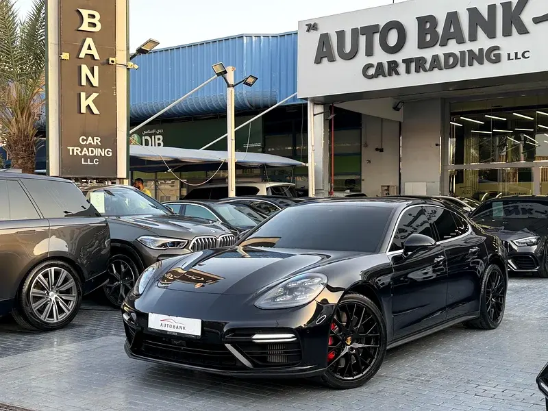 بورش باناميرا 2017