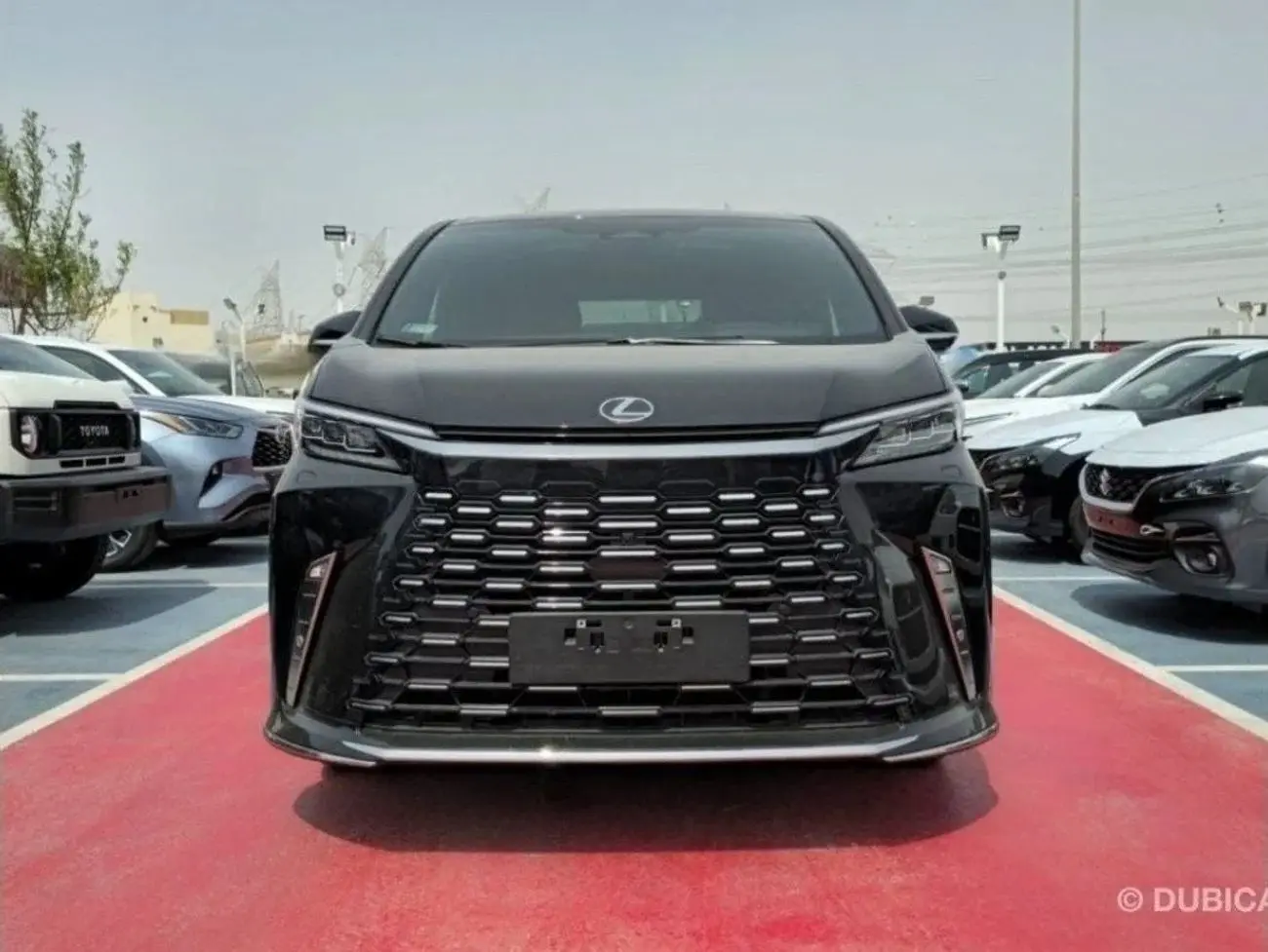 لكزس LM 2025 2.5L