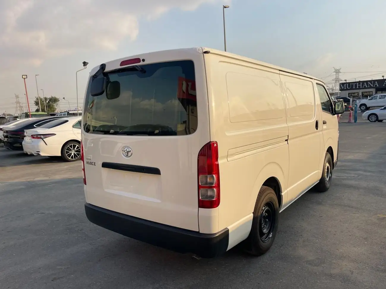 Toyota Hiace 2024 2.7L