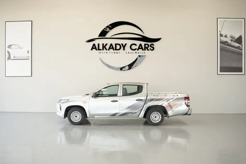 Mitsubishi L200 2023 2.5L