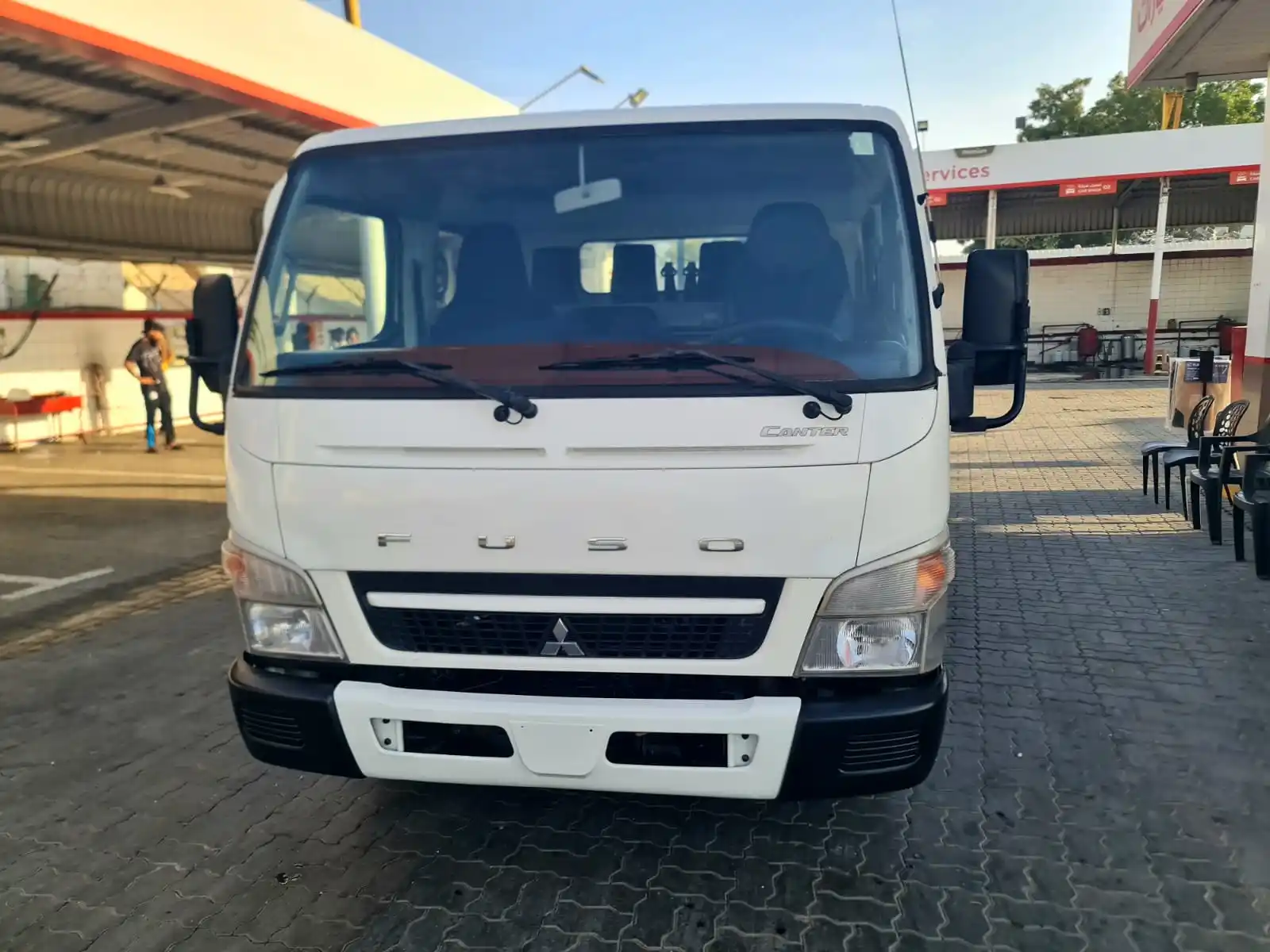 ميتسوبيشي كانتر 2018 undefinedL