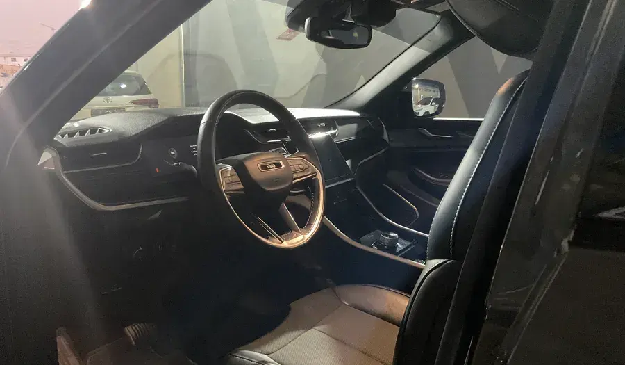 جيب جراند شيروكي 2022